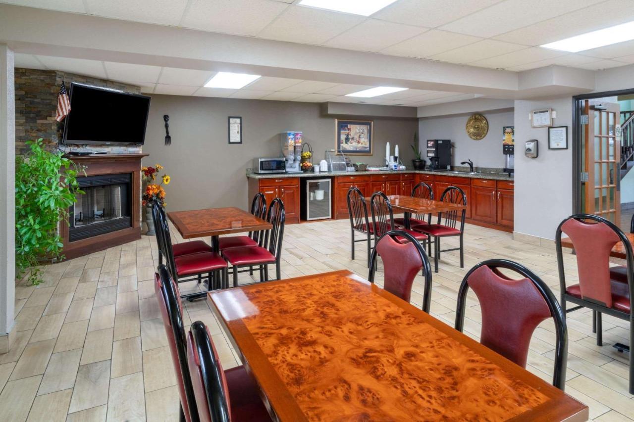 Super 8 By Wyndham Shepherdsville - Louisville South I65 Екстериор снимка