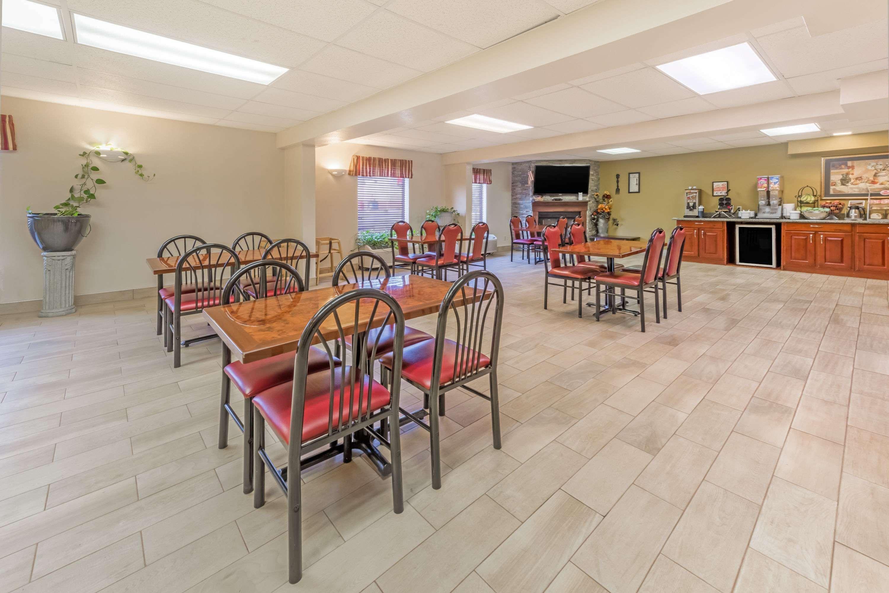 Super 8 By Wyndham Shepherdsville - Louisville South I65 Екстериор снимка
