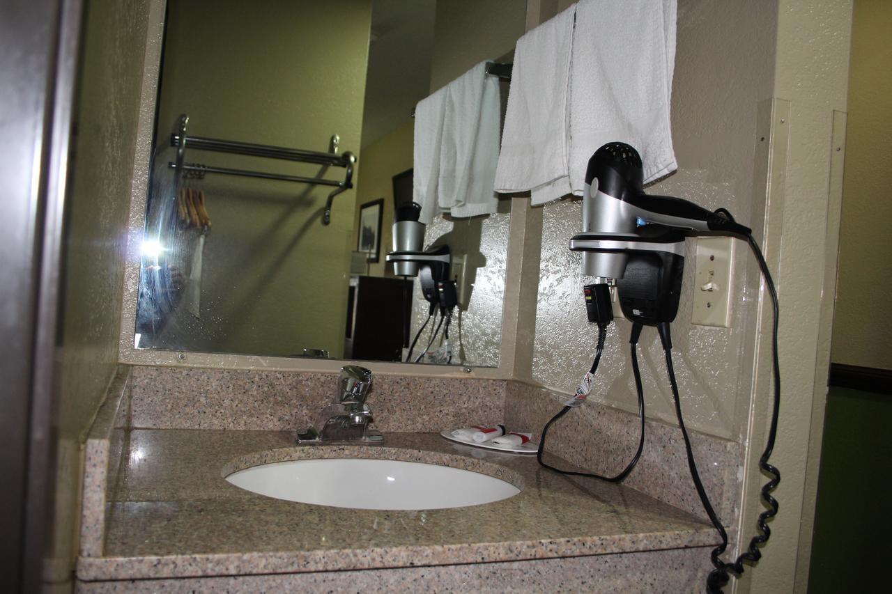 Super 8 By Wyndham Shepherdsville - Louisville South I65 Екстериор снимка